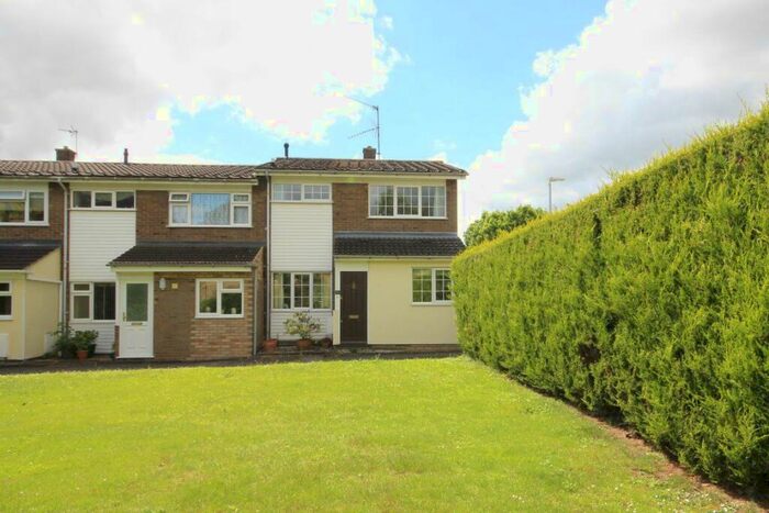 3 Bedroom Semi-Detached House To Rent In Fir Tree Road, Silsoe, Bedfordshire, MK45