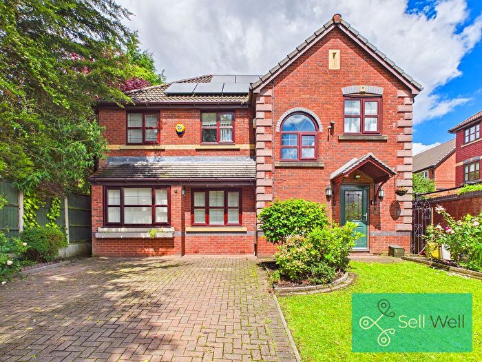4 Bedroom Detached House For Sale In Falconwood Chase, Worsley, Manchester, M28