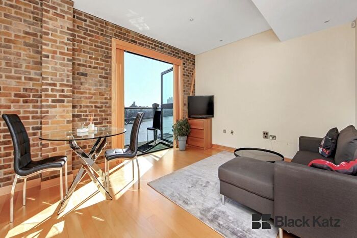1 Bedroom Flat To Rent In Tea Trade Wharf, Shad Thames., SE1