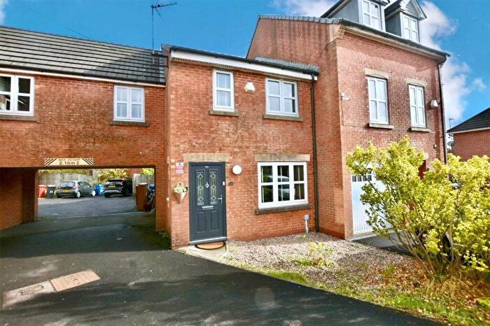 3 Bedroom Semi Detached House For Sale In Seacole Close, Blackburn, Lancashire, BB1