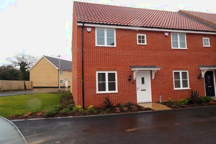 2 Bedroom Property To Rent In Stalham, Norwich, NR12