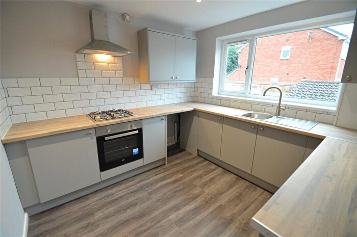 3 Bedroom Flat To Rent In Alcester Road, Studley, Warwickshire, B80