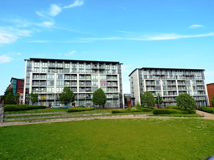 2 Bedroom Flat To Rent In Langley Walk, Park Central, Edgbaston, B15