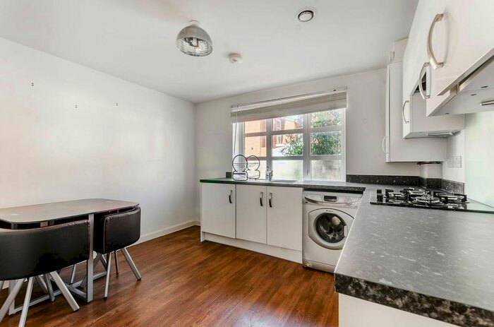 2 Bedroom Property To Rent In Furlong Avenue, Mitcham, CR4