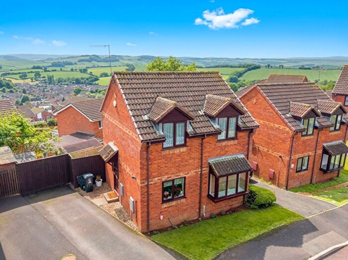 2 Bedroom Detached House For Sale In Avranches Avenue, Crediton, EX17