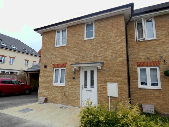 3 Bedroom Terraced House To Rent In Millyard Road, Aylesham, Canterbury, CT3