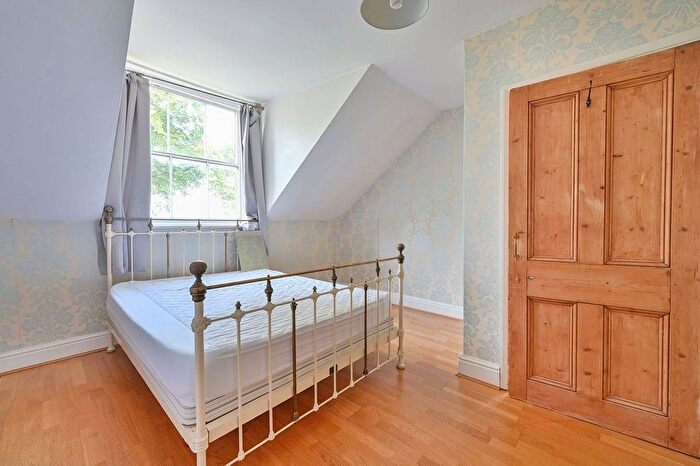 1 Bedroom Flat To Rent In Jenner Road, Guildford, GU1