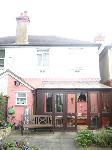 4 Bedroom Semi-Detached House To Rent In Weston Road, Guildford, GU2