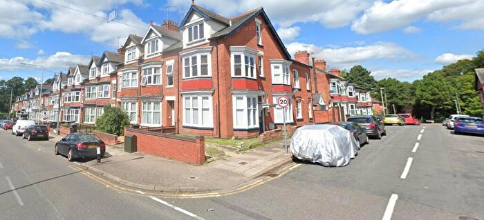 8 Bedroom Semi-Detached House To Rent In Bramley Road, West End, Leicester, LE3