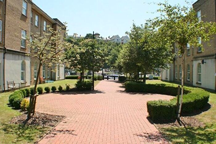 2 Bedroom Apartment To Rent In John Batchelor Way, Penarth, CF64