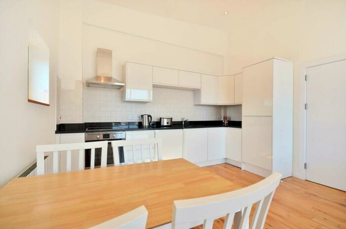 1 Bedroom Flat To Rent In Brady Street, , Bethnal Green, London, E1