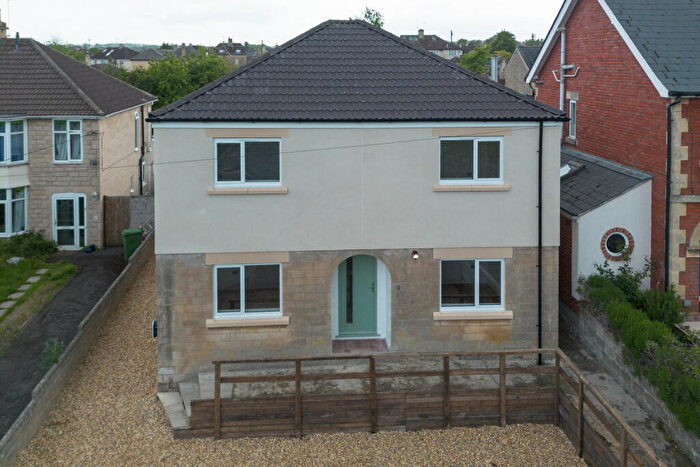 4 Bedroom Detached House For Sale In Pound Pill, Corsham, SN13