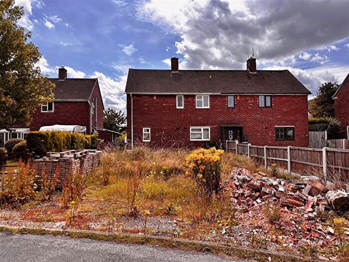 2 Bedroom Semi-Detached House For Sale In Wythburn Road, Chesterfield, S41