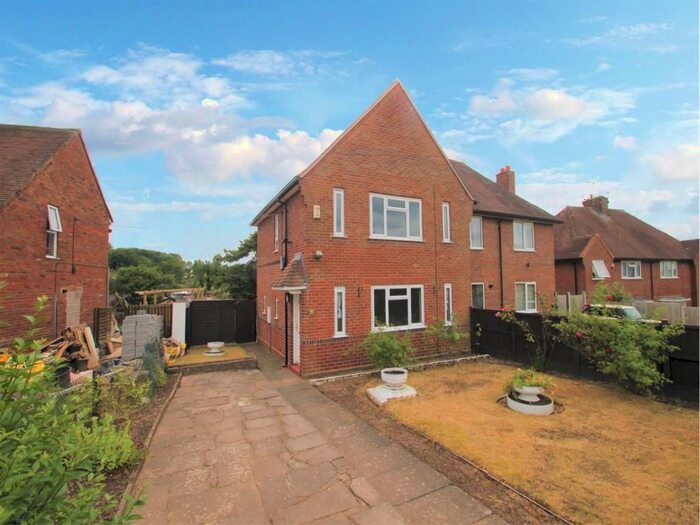 3 Bedroom Semi-detached House To Rent In Overdale, Telford, TF3