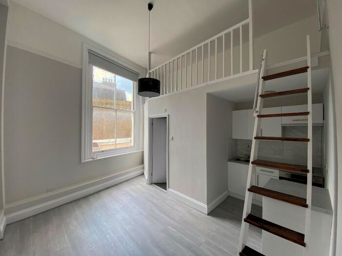 Studio To Rent In Barnsbury Road, London, N1