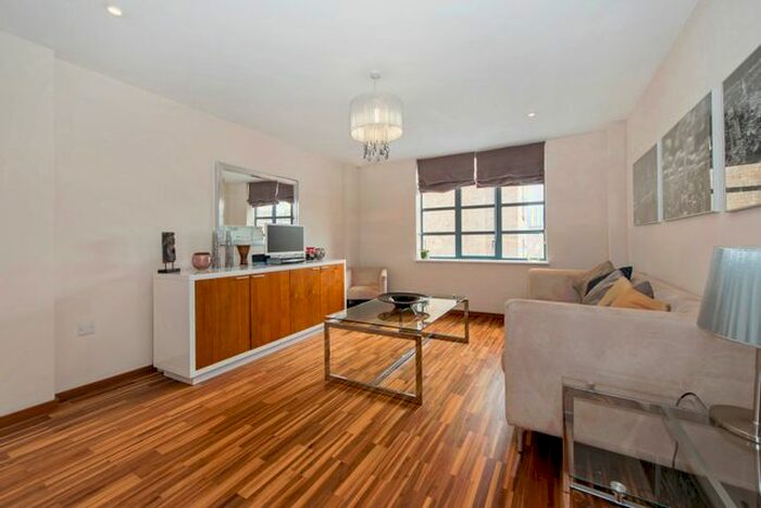 2 Bedroom Flat To Rent In Westland Place, London, N1