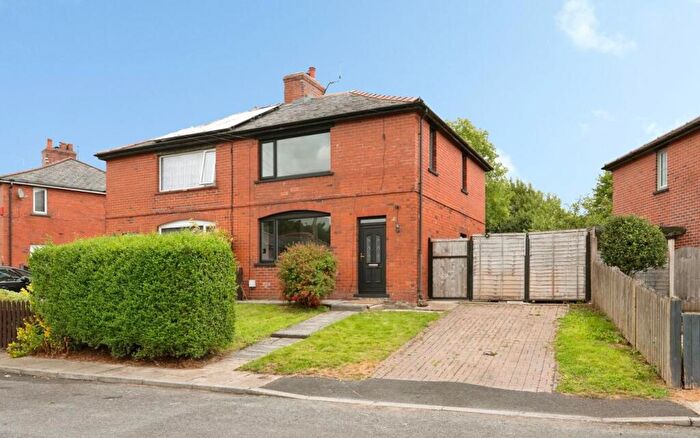 3 Bedroom Semi-Detached House For Sale In Oaklands Road, Ramsbottom, Bury, BL0