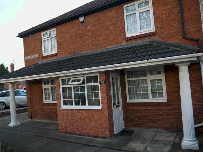 3 Bedroom Town House To Rent In Coleman Road, Leicester LE5