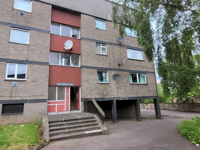 2 Bedroom Flat To Rent In Gordon Place, Camelon, FK1