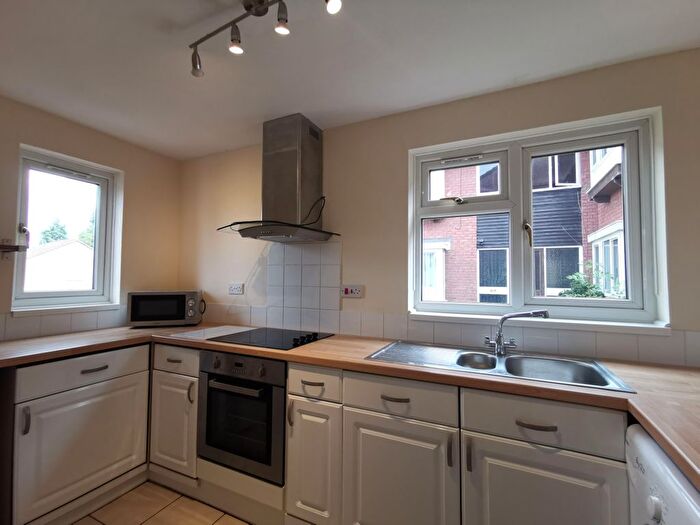 1 Bedroom Flat To Rent In Wardleworth Way, Tonedale, Wellington, TA21