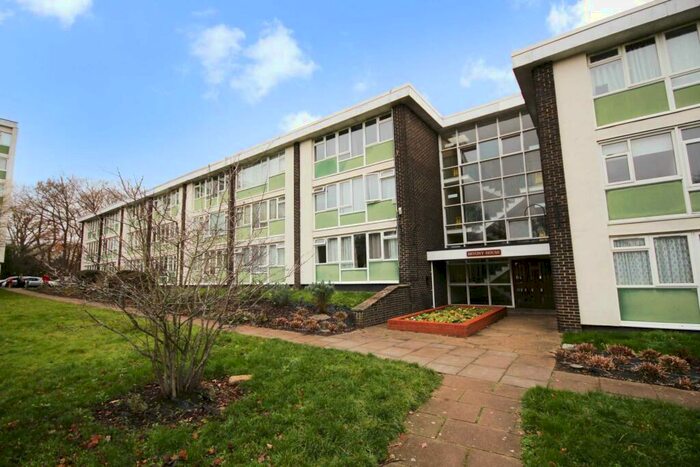 1 Bedroom Apartment To Rent In Jocks Lane, Bracknell, RG42