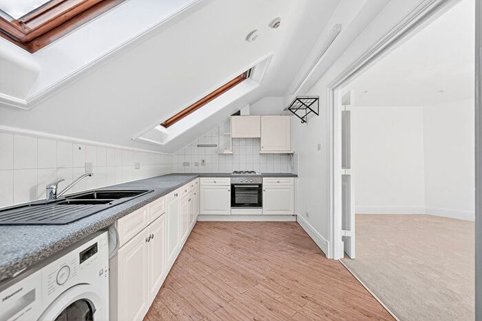 2 Bedroom Flat To Rent In Spencer Place, Canonbury, N1