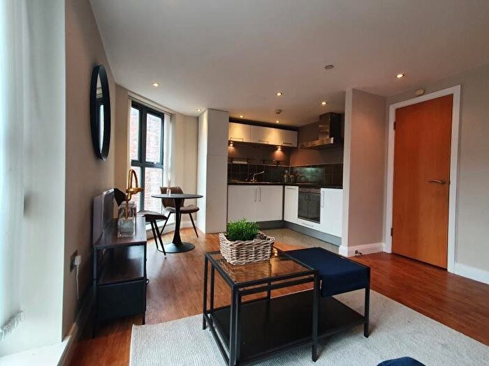 2 Bedroom Flat To Rent In Ristes Place, Nottingham, Nottinghamshire, NG1