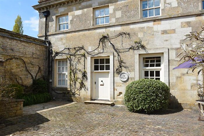1 Bedroom Apartment To Rent In West Wing, Kirtlington Park, Kirtlington, OX5