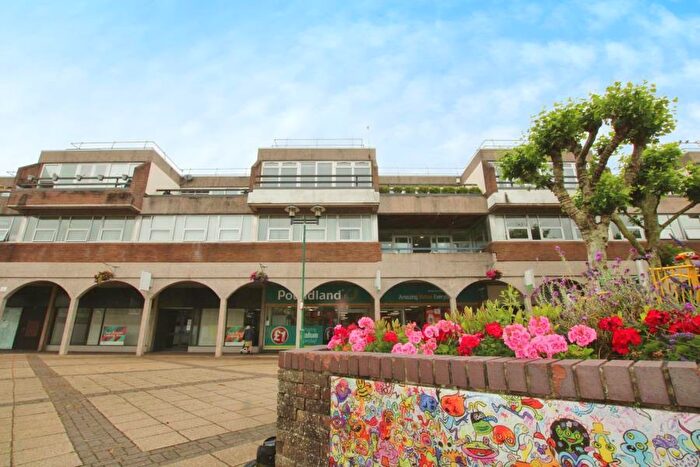 1 Bedroom Flat To Rent In Somerset Square - Nailsea, BS48