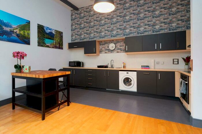 2 Bedroom Flat For Sale In Flat /, Morrison Street, Glasgow, G5