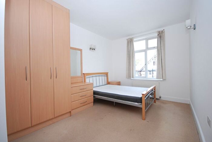 2 Bedroom Flat To Rent In Farnan Road, London, SW16