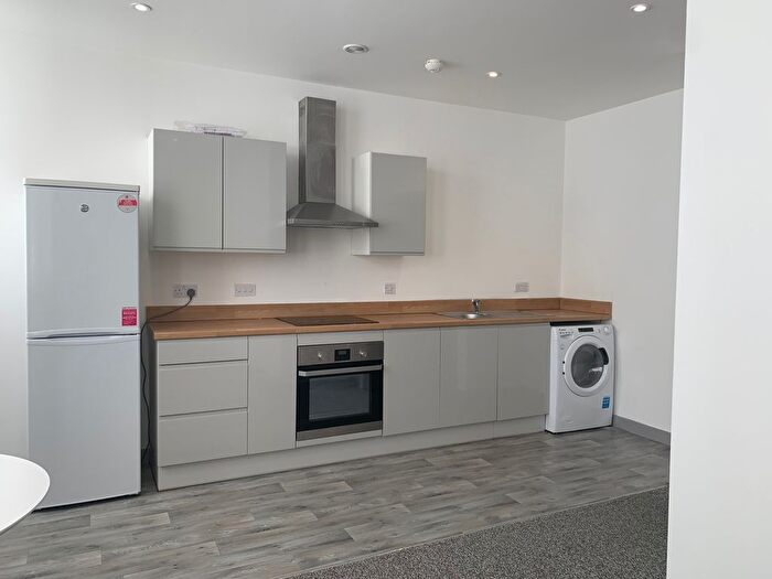 2 Bedroom Flat To Rent In West Street, Rotherham, S63