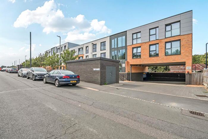 1 Bedroom Apartment For Sale In Boyn Valley Road, Maidenhead, SL6