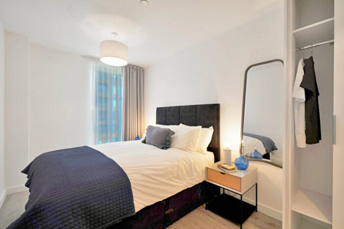 2 Bedroom Apartment To Rent In Clay, M5
