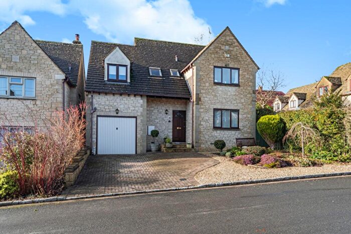 5 Bedroom Detached House For Sale In Follaton House, Parkside, North Leigh, OX29