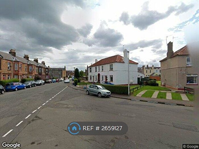 2 Bedroom Flat To Rent In Saughton Crescent, Edinburgh, EH12