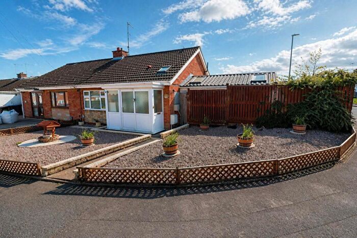 2 Bedroom Semi-Detached Bungalow For Sale In Ashby Drive, Rushden, NN10