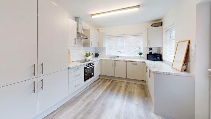6 Bedroom Semi Detached House To Rent In Kimbolton Avenue, Lenton, Nottingham, NG7