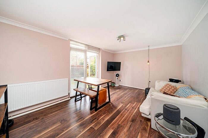 1 Bedroom Flat To Rent In Helena Place, London, E9