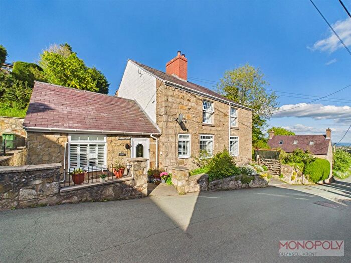 4 Bedroom Detached House For Sale In Gwynfryn, Wrexham, LL11