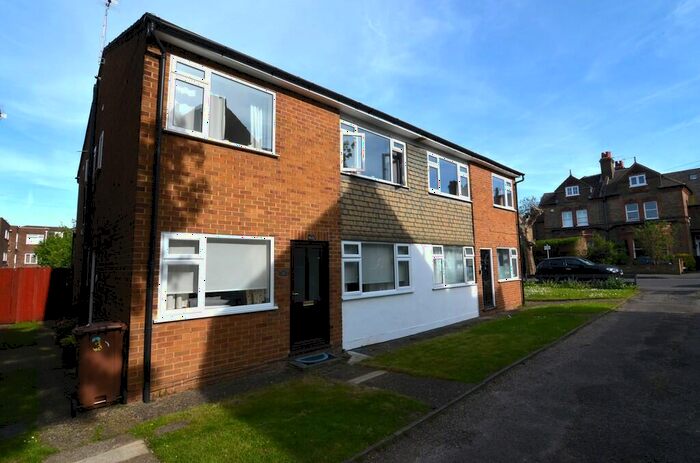2 Bedroom Maisonette To Rent In Carlton Road, Sidcup, DA14