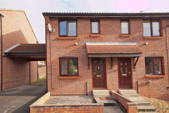 2 Bedroom Town House To Rent In Hartwith Drive, Harrogate, North Yorkshire, HG3