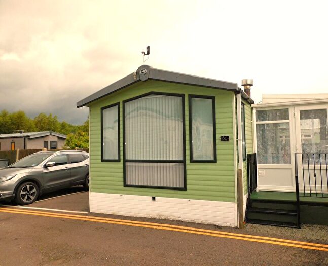 2 Bedroom Mobile Home For Sale In Heron Orchard Holiday Park, Frostley Gate, PE12
