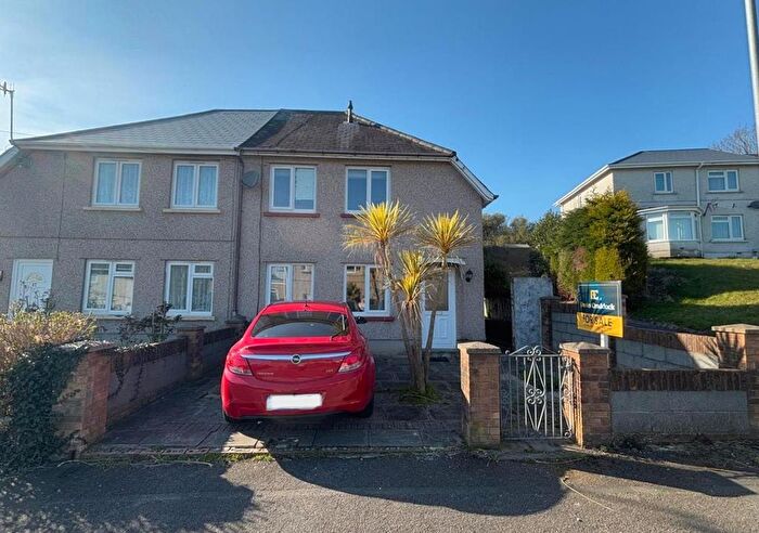 2 Bedroom Semi-detached House For Sale In Lliedi Crescent, Llanelli, SA15