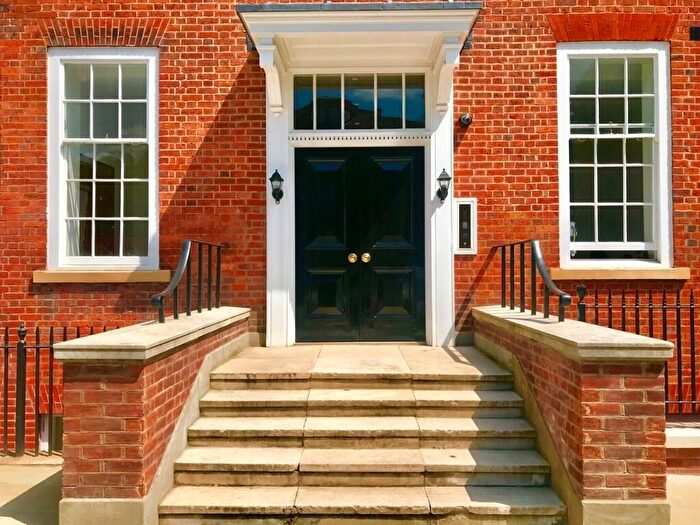 1 Bedroom Flat To Rent In Kidderpore Avenue, London, NW3