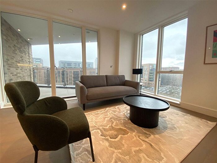 2 Bedroom Flat To Rent In Bookbinder, Acton, W3