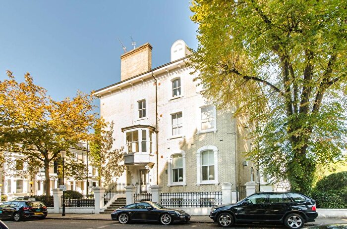 3 Bedroom Flat To Rent In Tregunter Road, Chelsea, London, SW10