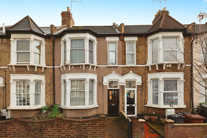 2 Bedroom Terraced House For Sale In Thorpe Road, Barking, IG11