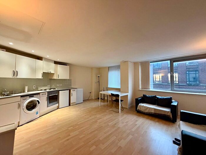 1 Bedroom Flat To Rent In Cranbrook House, Nottingham, NG1