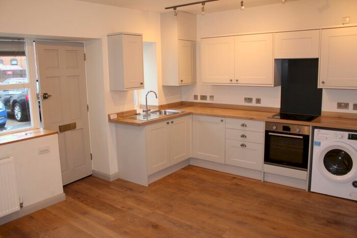 1 Bedroom Flat To Rent In Bridge Mews, Bridge Street, Godalming, GU7